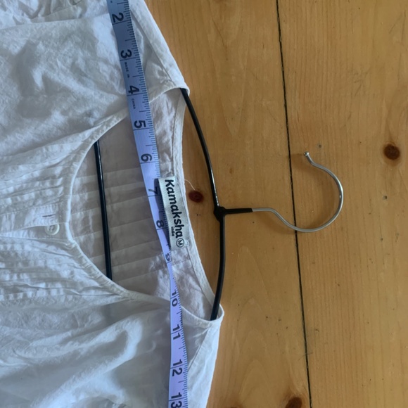 White eyelet blouse - Picture 5 of 5